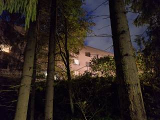 Vähemmän hyvä uutinen: asunnottomuus kasvaa Hyviä uutisia Suomesta on hiljattain julkaistu professori Juho Saaren toimittama artikkelikokoelma