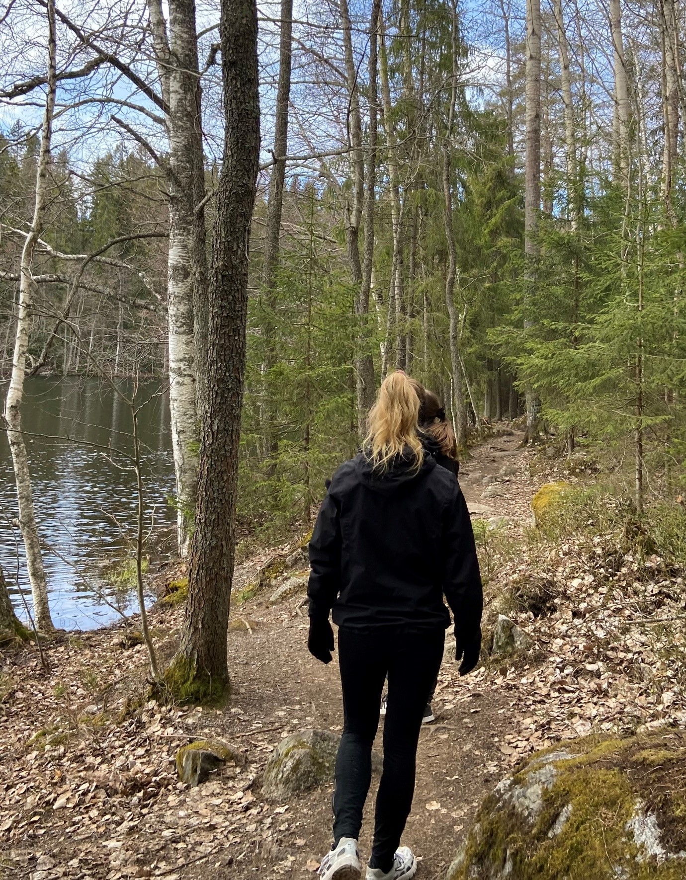 Bruna walking in the forest.