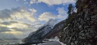Mountain over Bogstunnelen