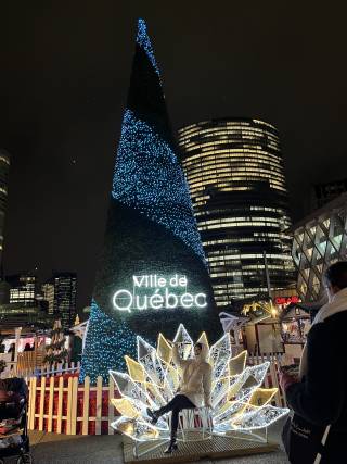 Christmas market amidst the business area of La Défense