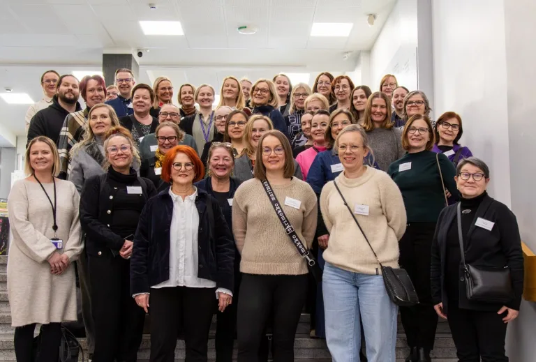 Vastuuopettajat ammattikorkeakouluista ympäri Suomen.