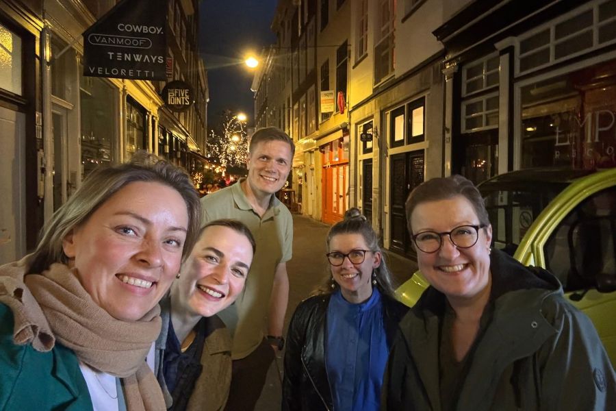 On our way to a networking dinner with THWS colleagues. From left: Kaisa Kokko, Carolin Gläser, Mikko Sävilahti, Leena Katto and Monica Heitz. (Photo: Kaisa Kokko)