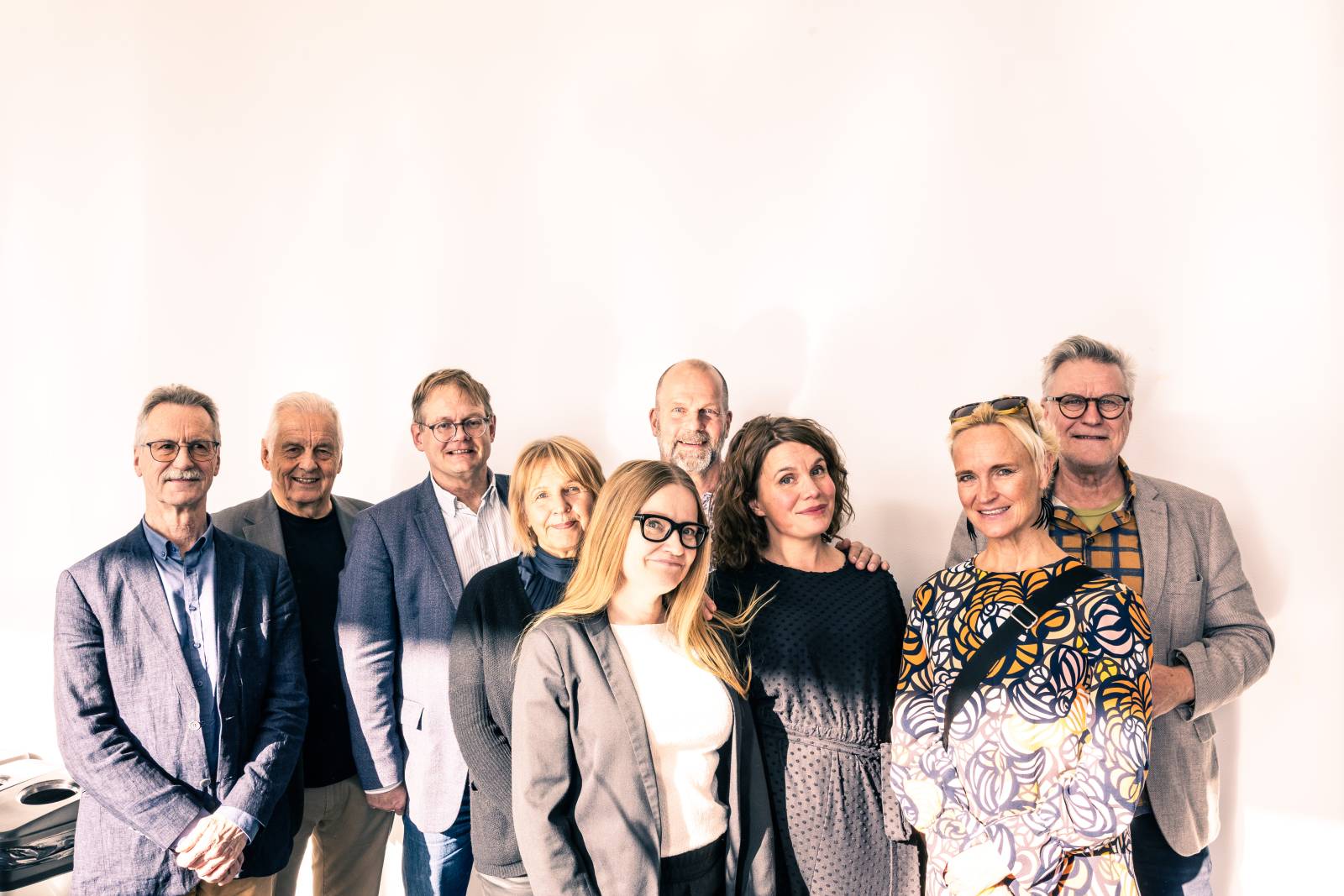 Tampereen yliopiston journalistikoulutus täyttää sata vuotta 2025. Pääjuhlaa vietetttin perjantaina 3. lokakuuta 2025. Paikalla lukaisa määrä työelämäprofessoreita (vuoteen 2019 asti nimikkeellä vierailijaprofessori)