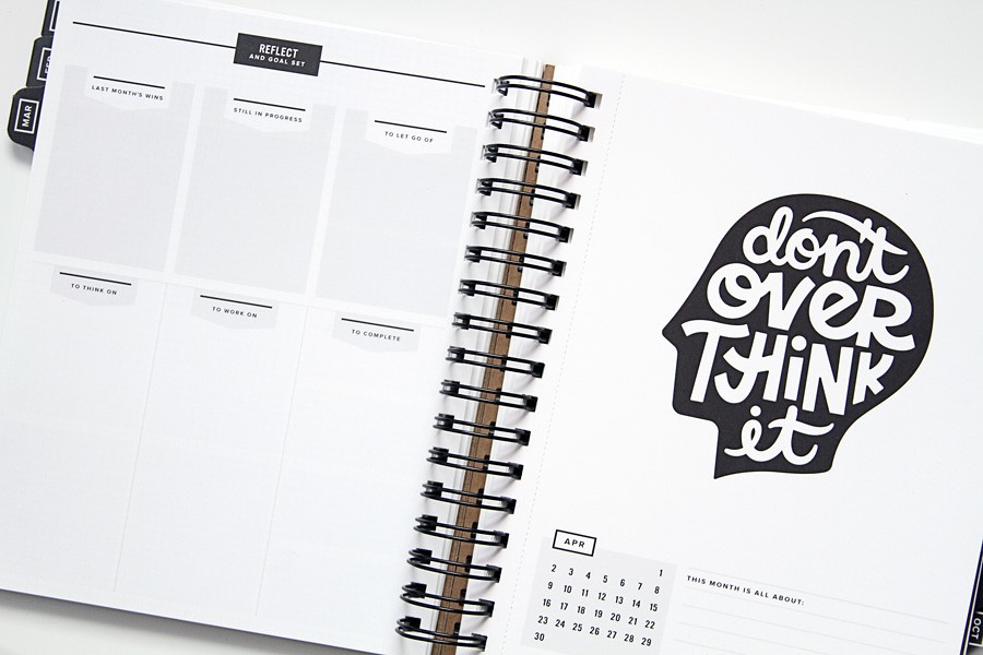 avoinainen kalenteri jossa teksti "Don't overthink it"