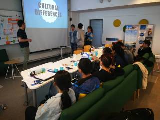 Chinese double degree students making group work Ursula teaching practice spring 2019