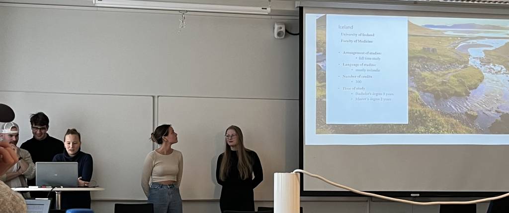 Students give presentation in class.