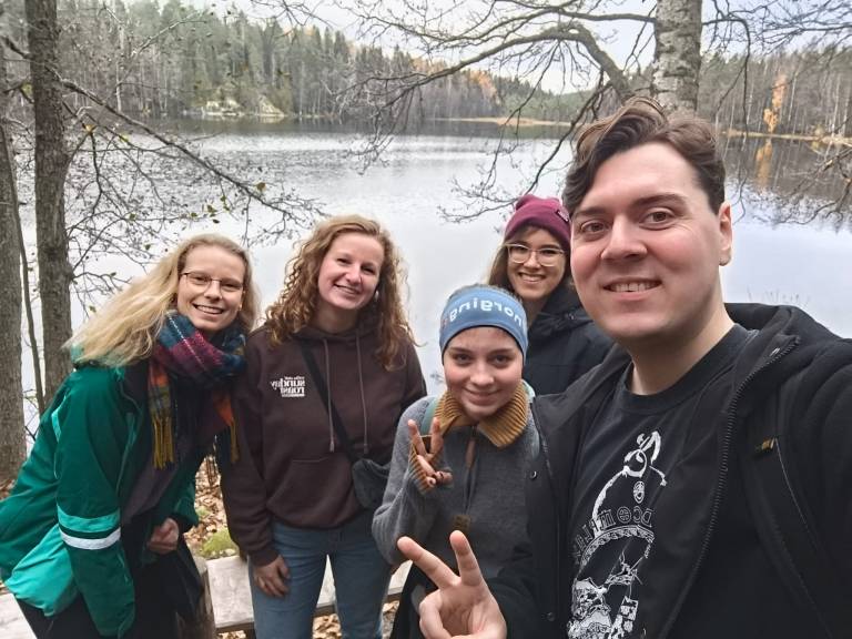 selfie hike