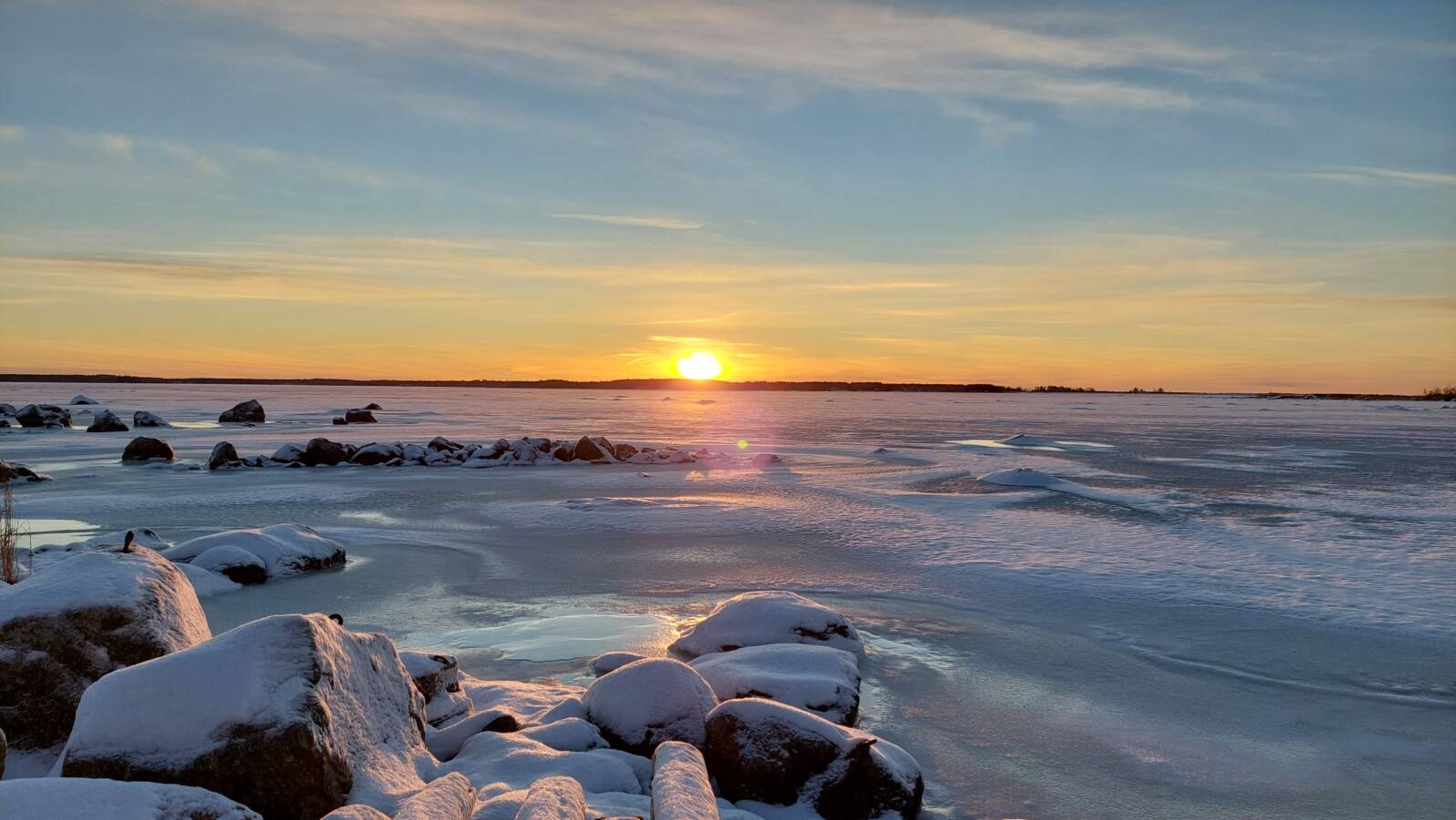 winter view of the Finnish shores